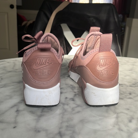 *Rare* Nike Air Max 90 EZ Athletic Shoes in Smokey Mauve Red Womens US Size 6 - Picture 4 of 8